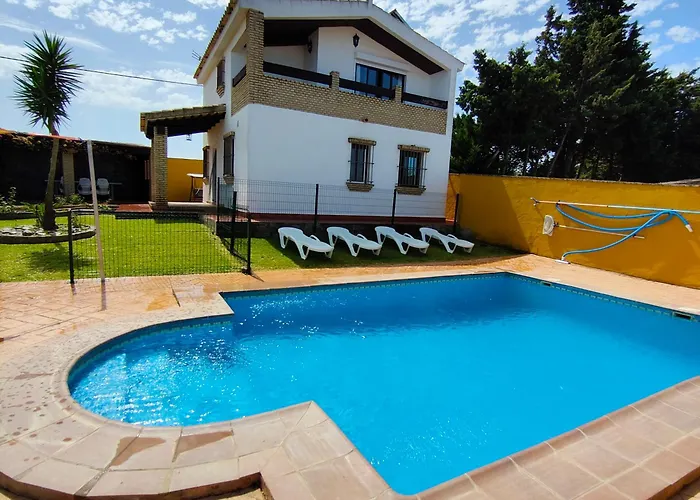 Chalet Con Piscina Privada En Conil